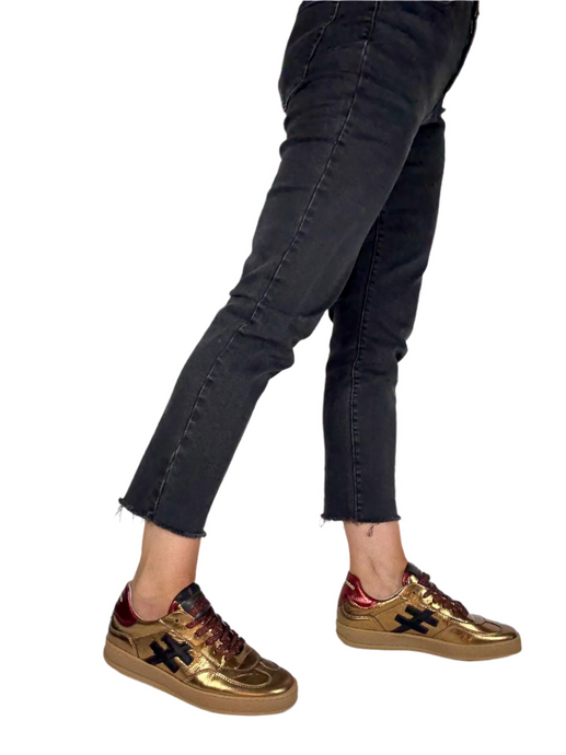Gold another trend trainers