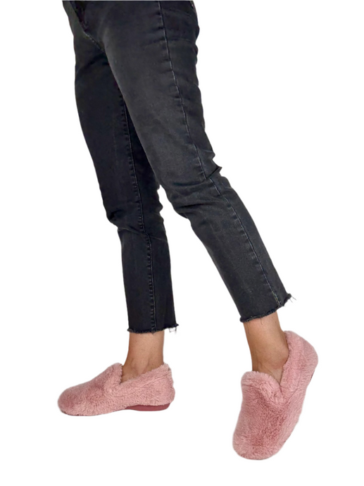 pink fluffy slippers