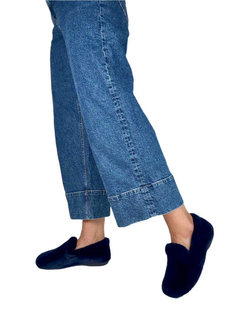 Load image into Gallery viewer, navy ladies slippers
