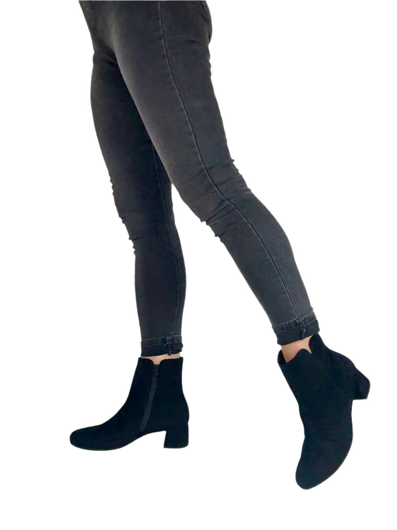 Load image into Gallery viewer, black dressy boots for women
