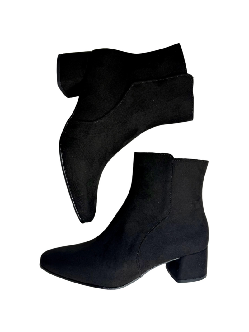 Load image into Gallery viewer, block heeled dress boots
