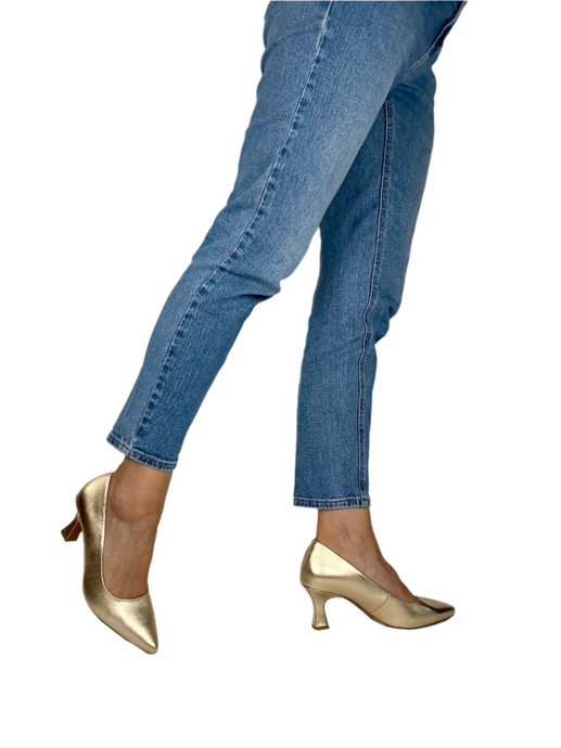 gold low heel shoes