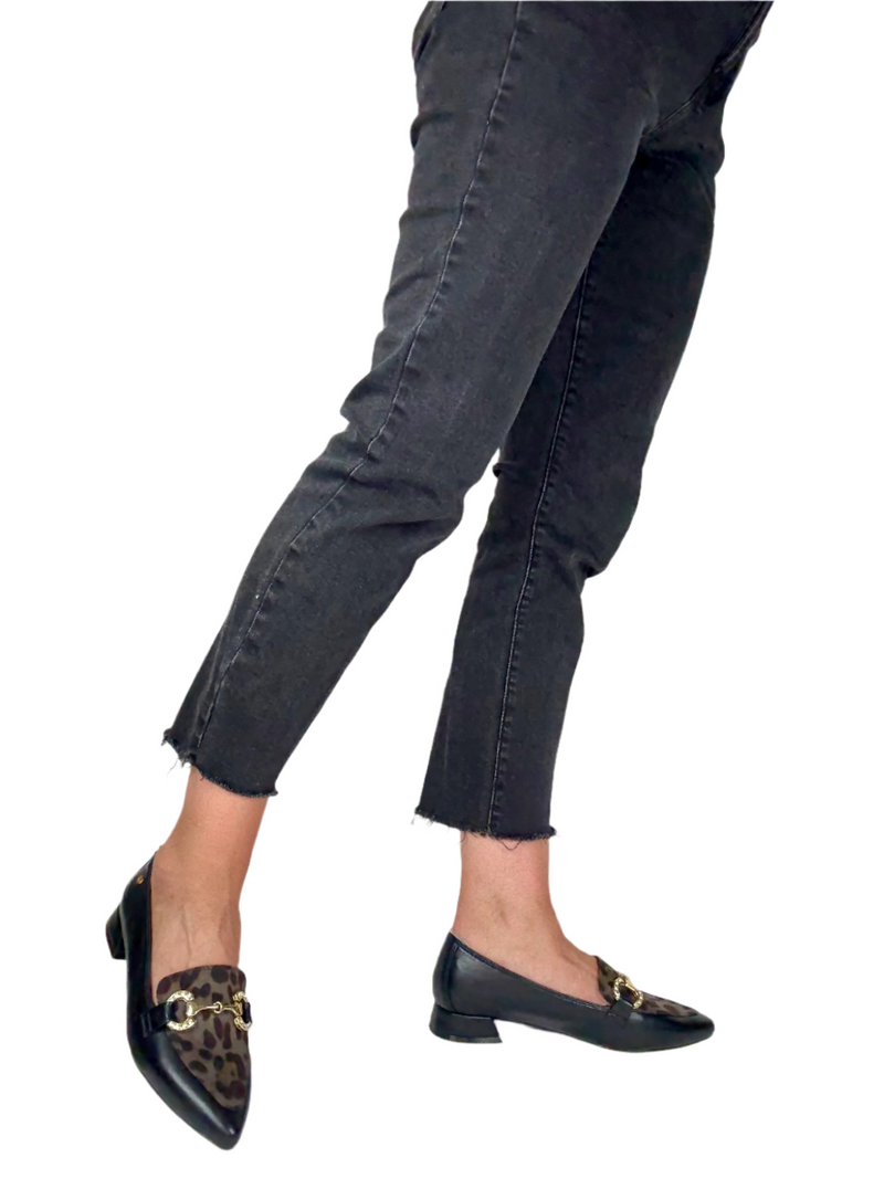 Load image into Gallery viewer, leopard print flat shoes
