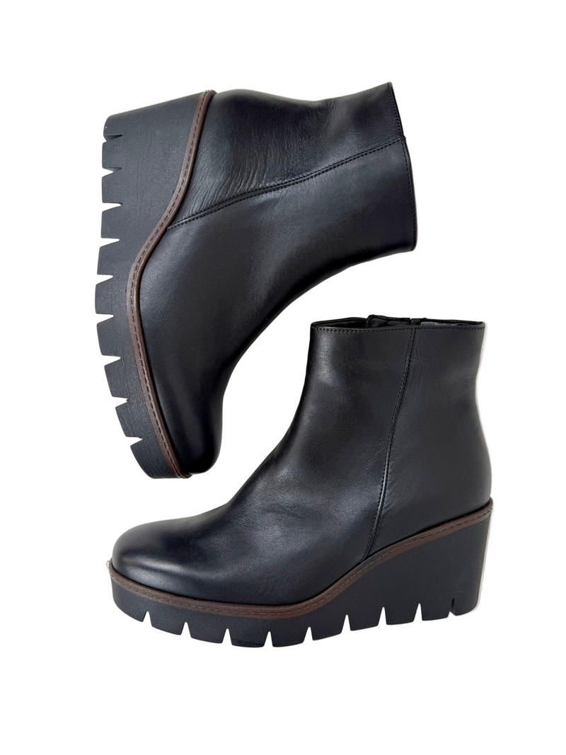 Load image into Gallery viewer, ladies wedge boots
