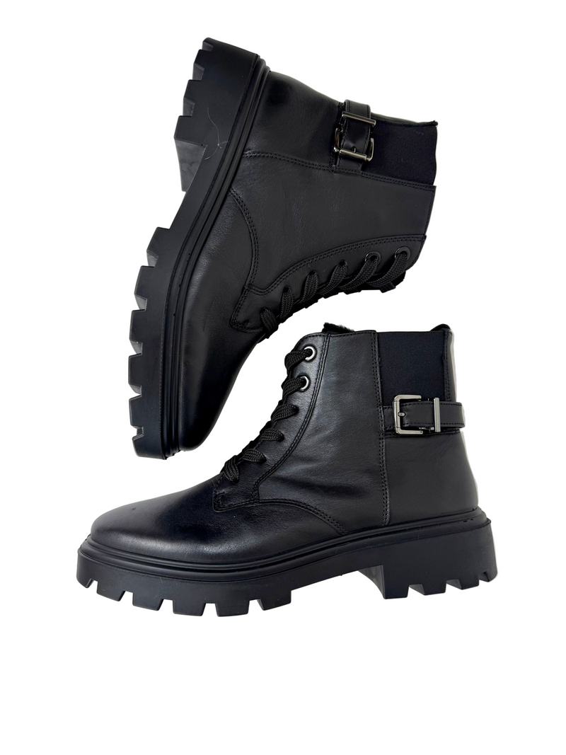 Load image into Gallery viewer, black ara boots
