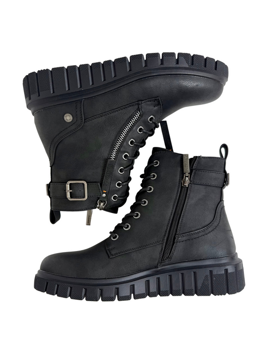 black refresh lace up boots