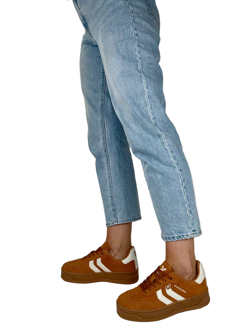 Load image into Gallery viewer, ladies casual trainers
