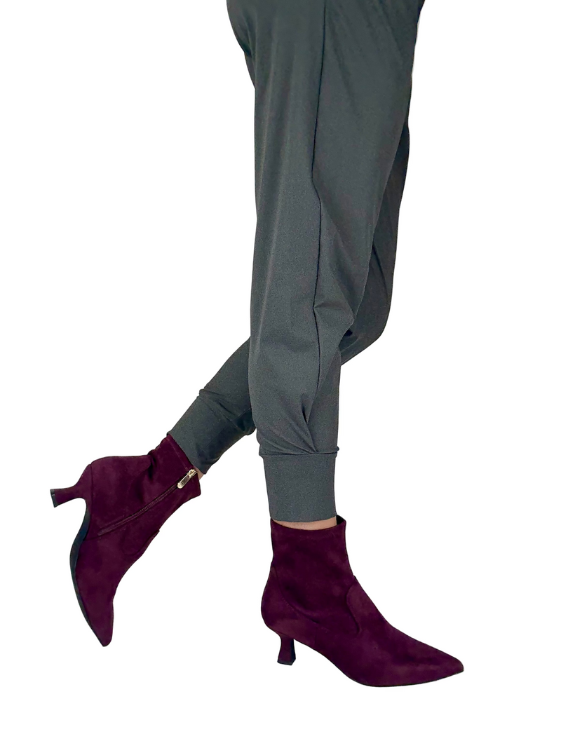 Load image into Gallery viewer, purple ladies heeled boots
