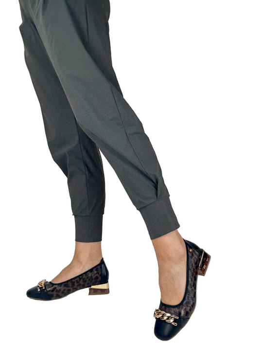 heeled pumps