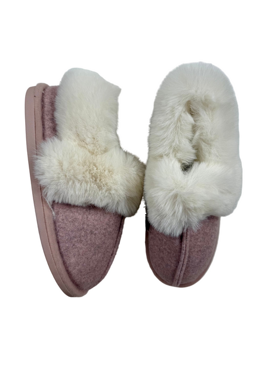 pink fur slippers