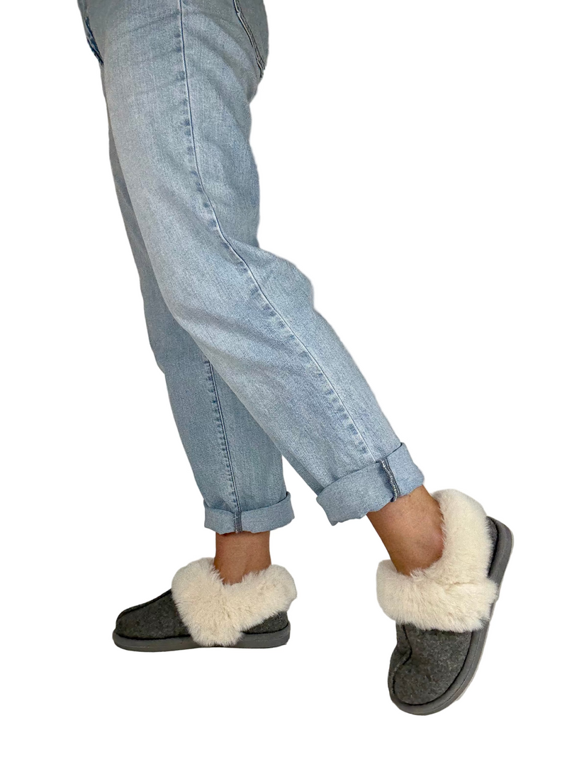 Load image into Gallery viewer, wool slippers
