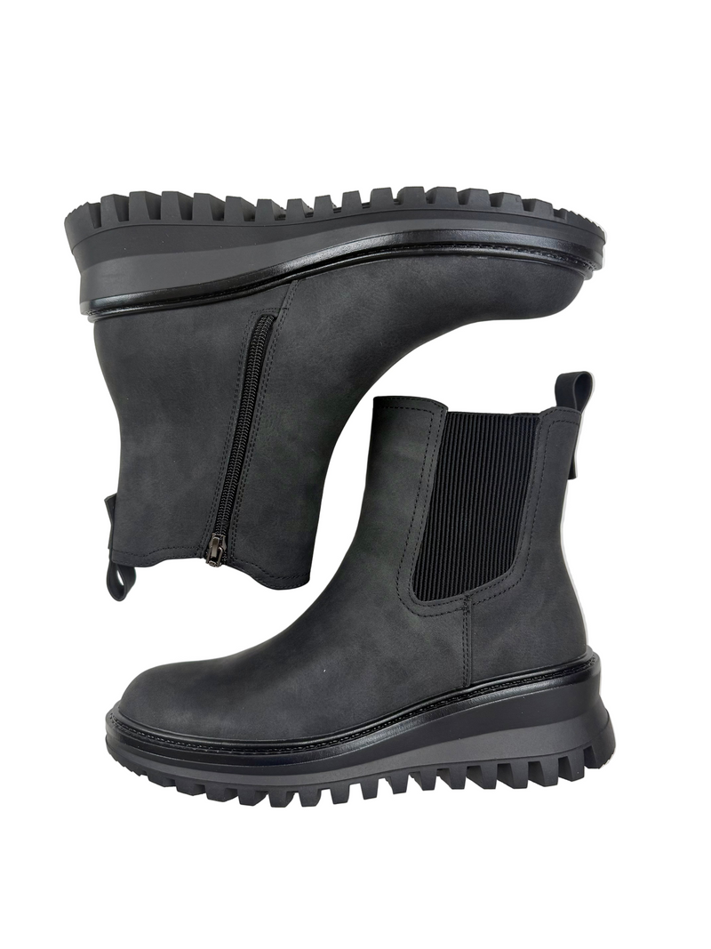 Load image into Gallery viewer, black wedge boots

