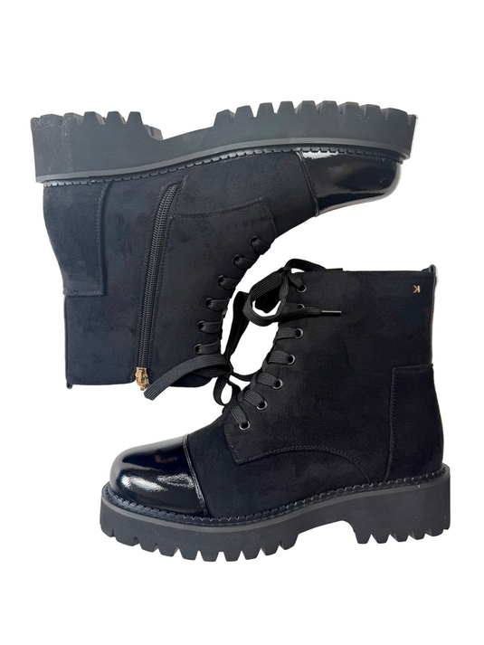 black lace up boots