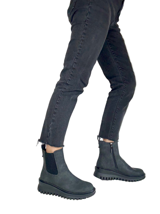 black wedge boots