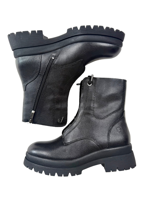 ladies black boots