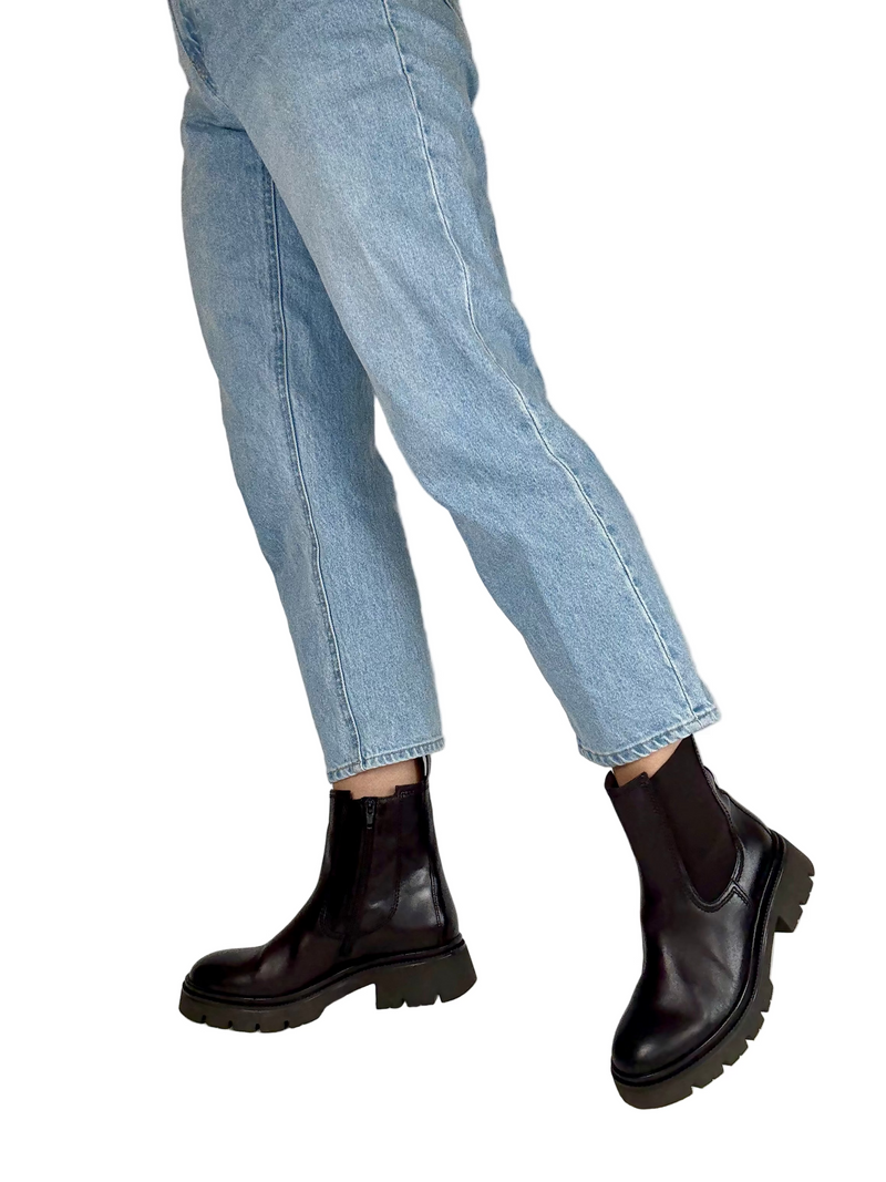 Load image into Gallery viewer, brown gabor chelsea boots
