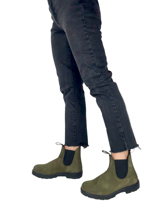 green blundstone boots