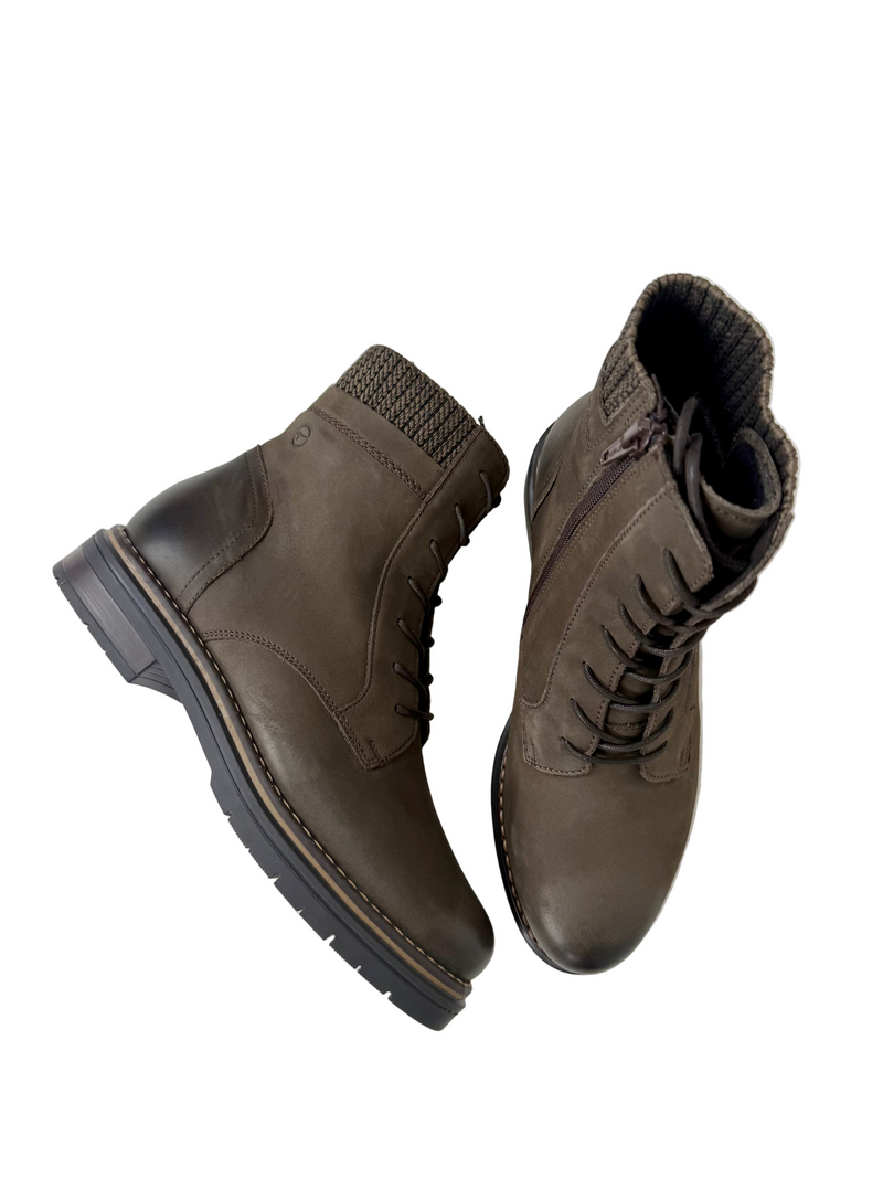 Load image into Gallery viewer, womens lace up boots
