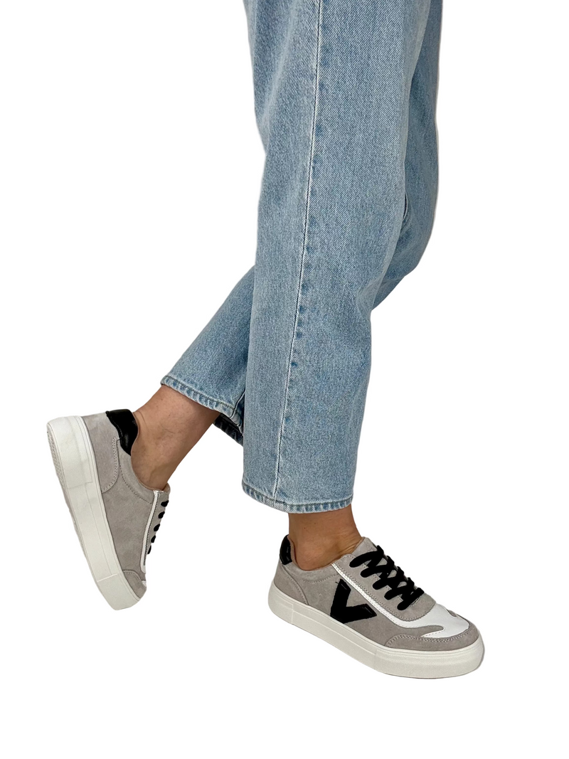 Load image into Gallery viewer, platform trainers
