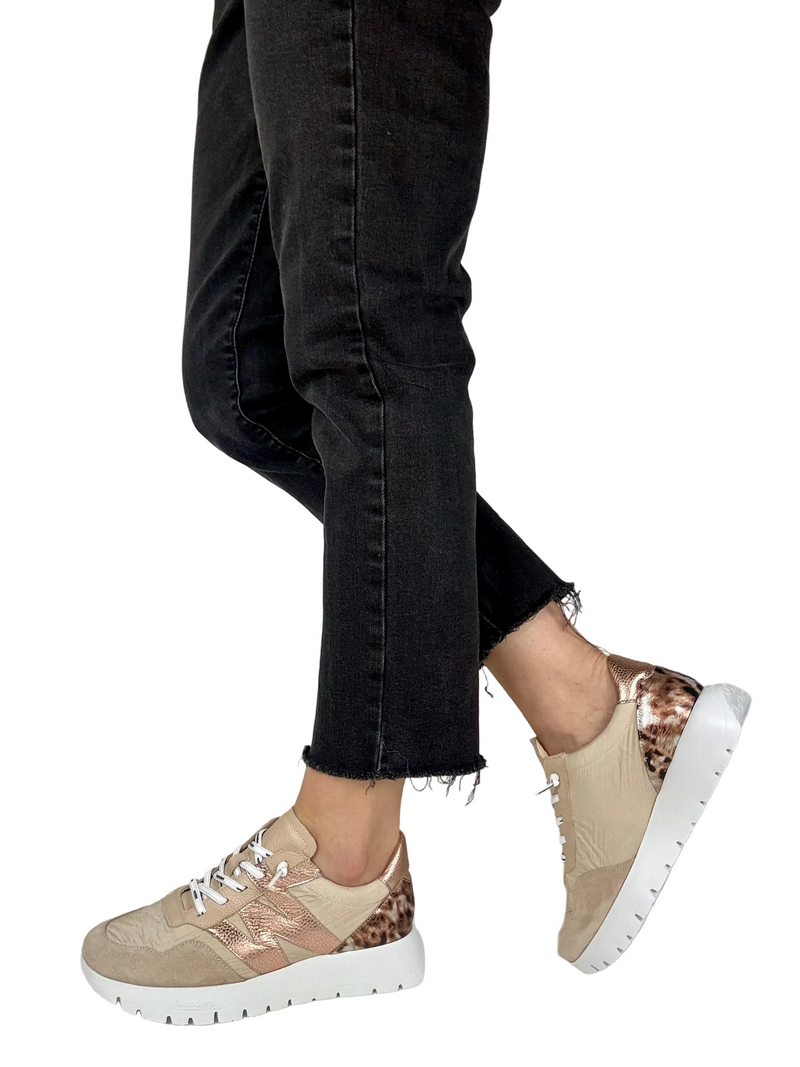 Load image into Gallery viewer, beige wonders trainers
