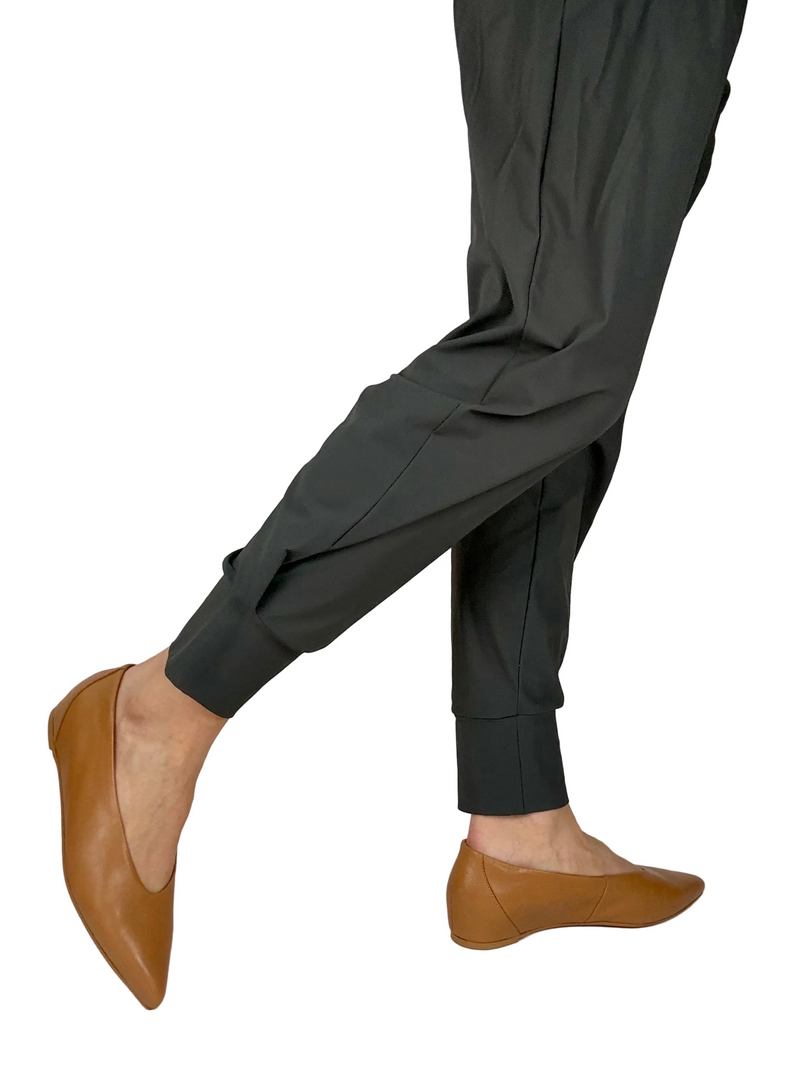 Load image into Gallery viewer, tan wonders flats
