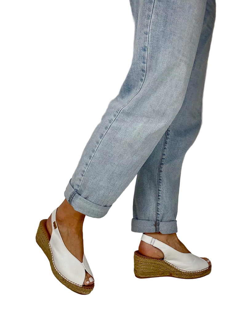 Load image into Gallery viewer, TONI PONS LAILA
