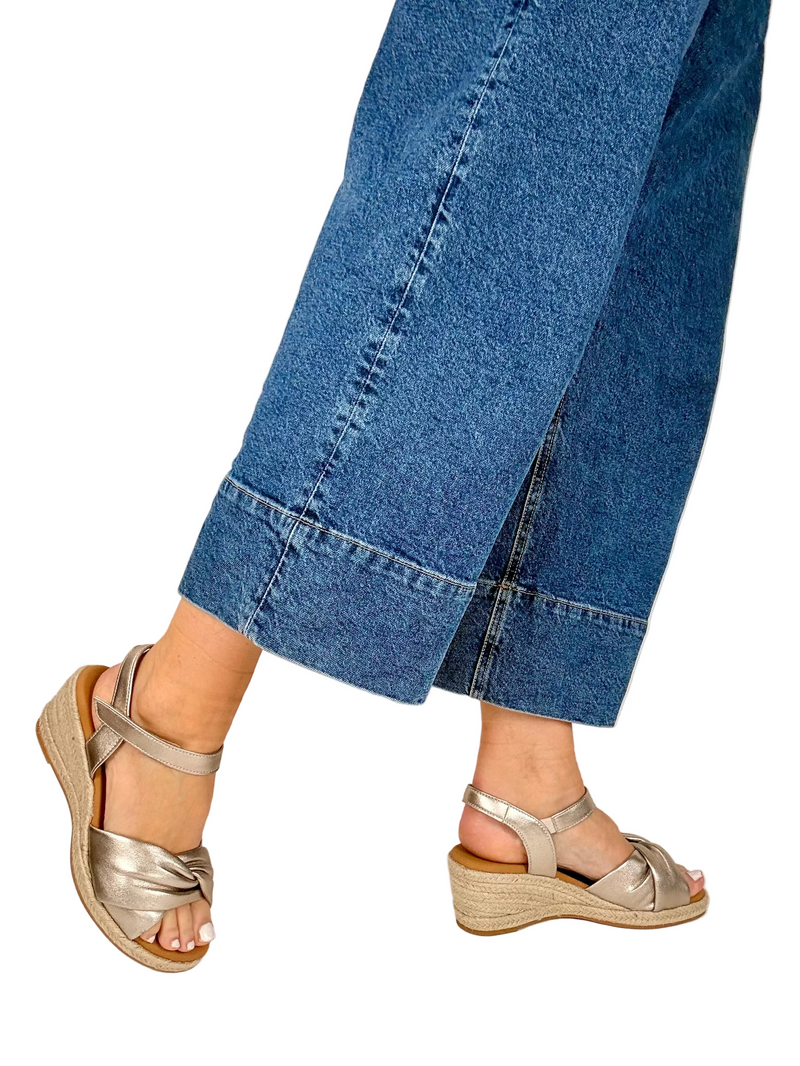 Load image into Gallery viewer, gold wedge sandals
