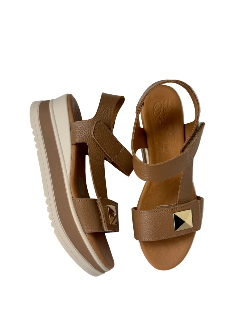 Load image into Gallery viewer, tan wedge sandals
