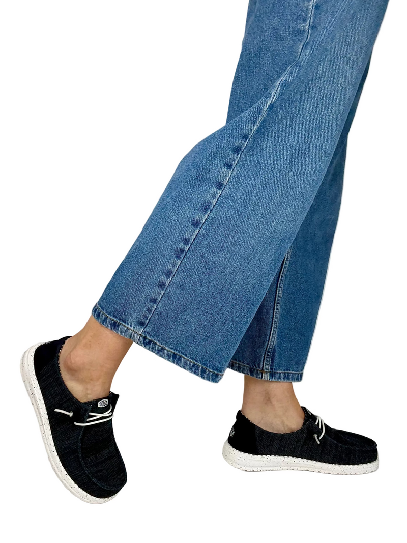 Load image into Gallery viewer, HEY DUDE Wendy Stretch Sox
