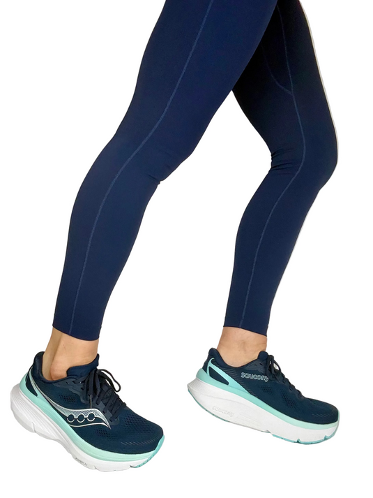 navy saucony trainers for women