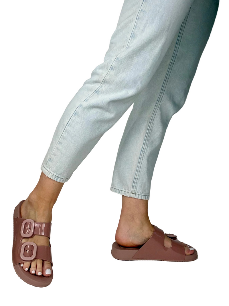 Load image into Gallery viewer, slider sandals for women
