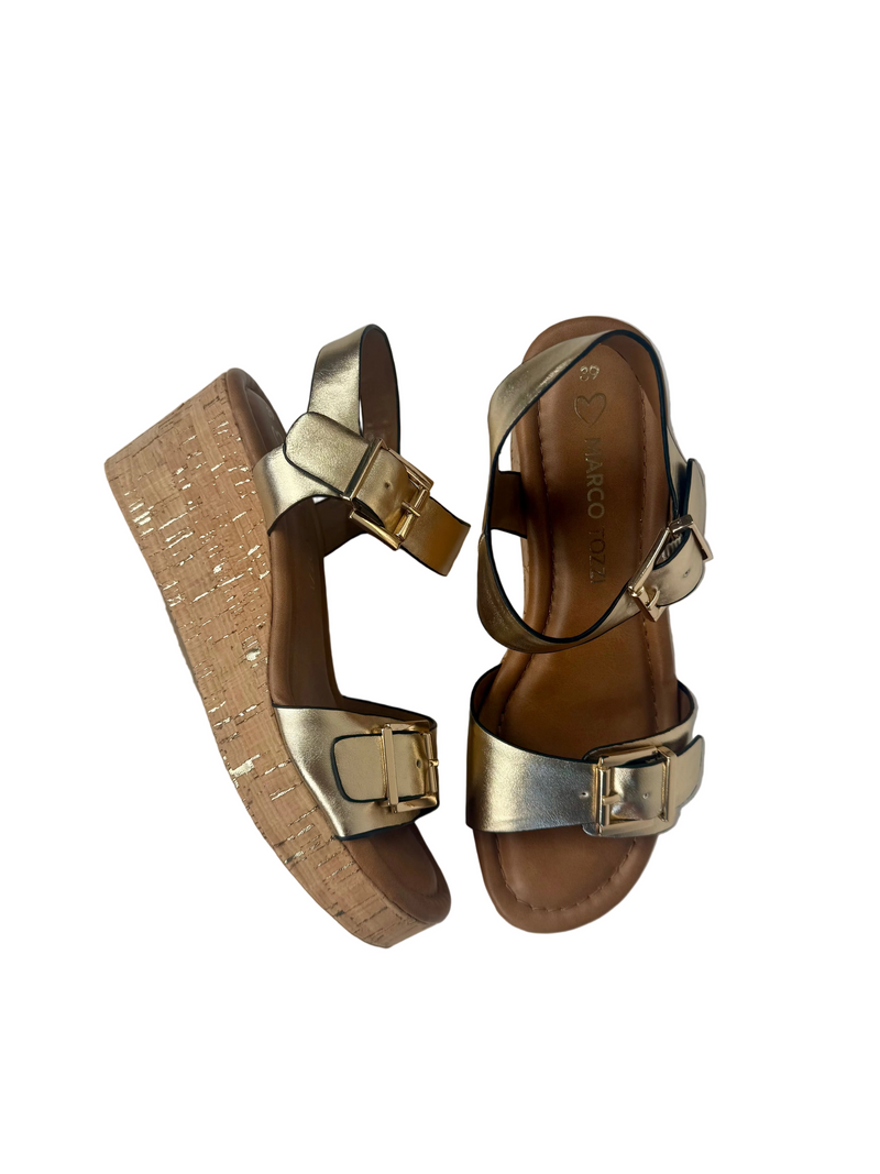 Load image into Gallery viewer, gold sandals
