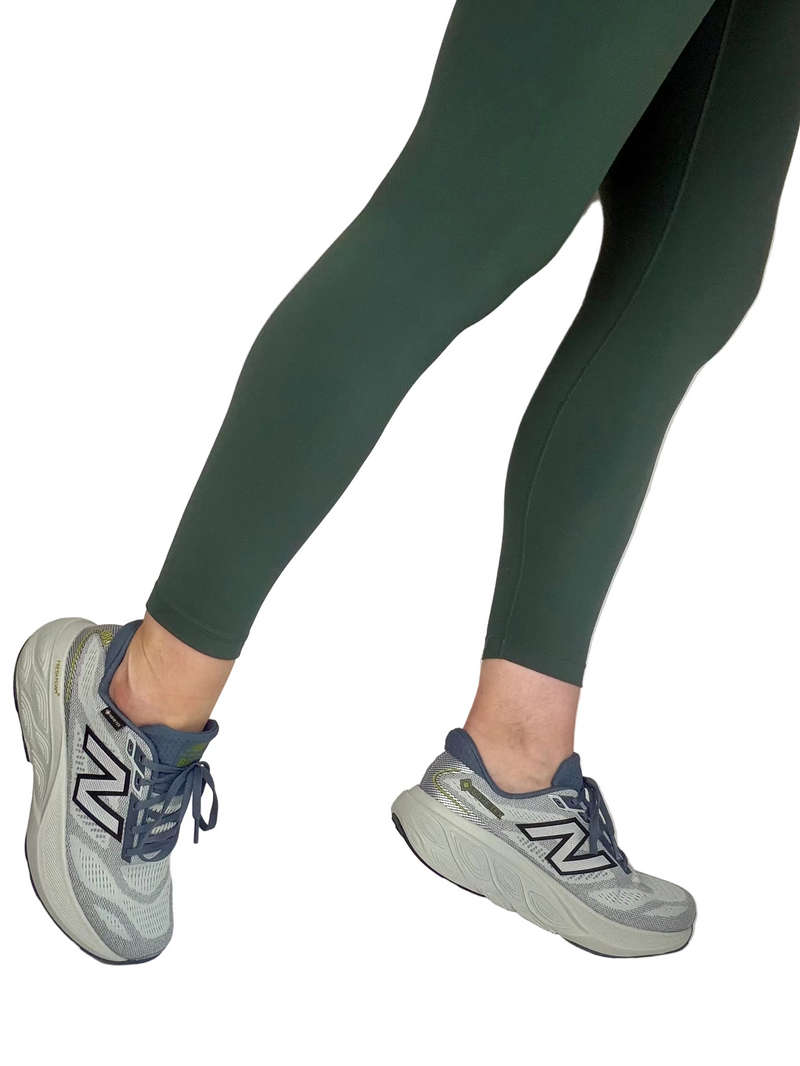 Load image into Gallery viewer, waterproof trainers
