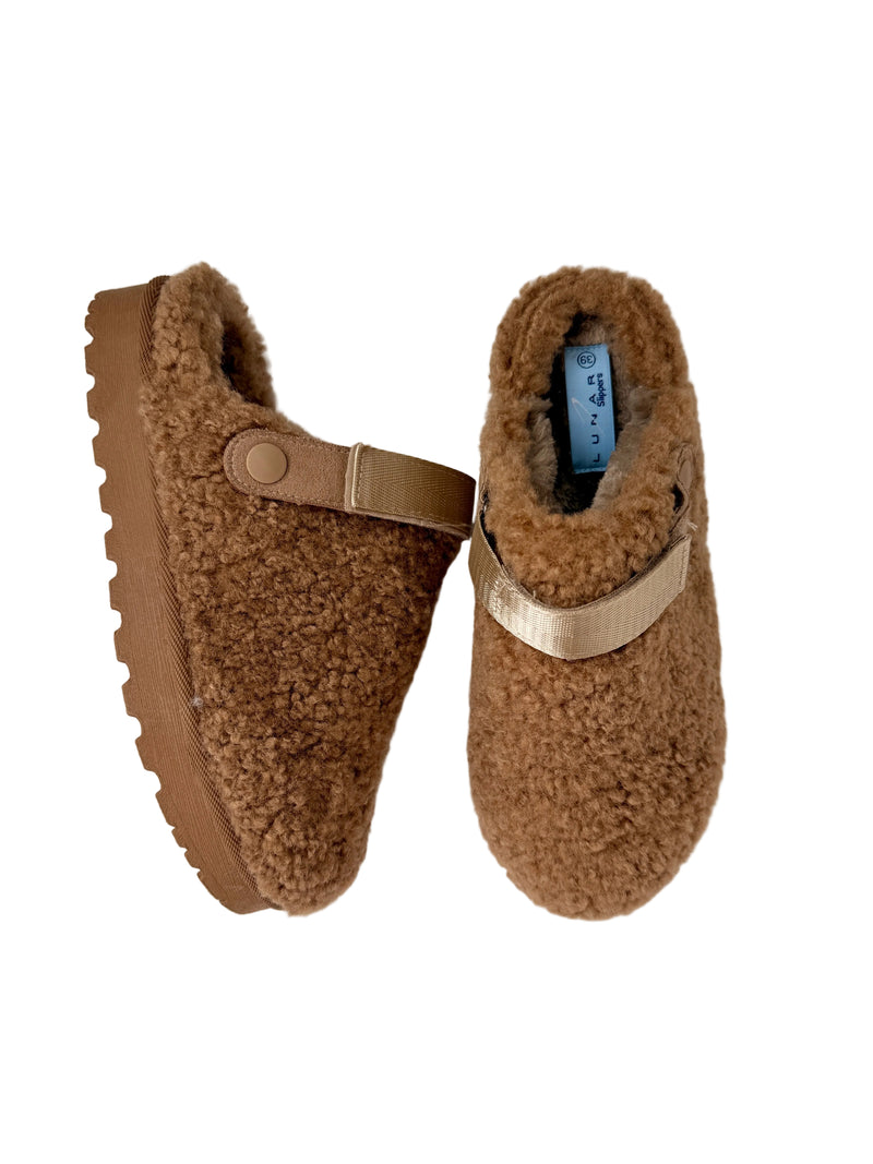 Load image into Gallery viewer, brown mule fluffy slippers
