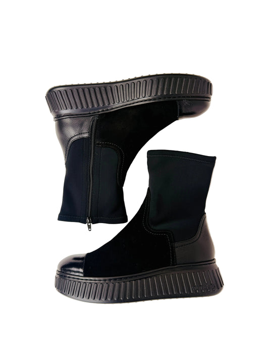 black suede boots wonders