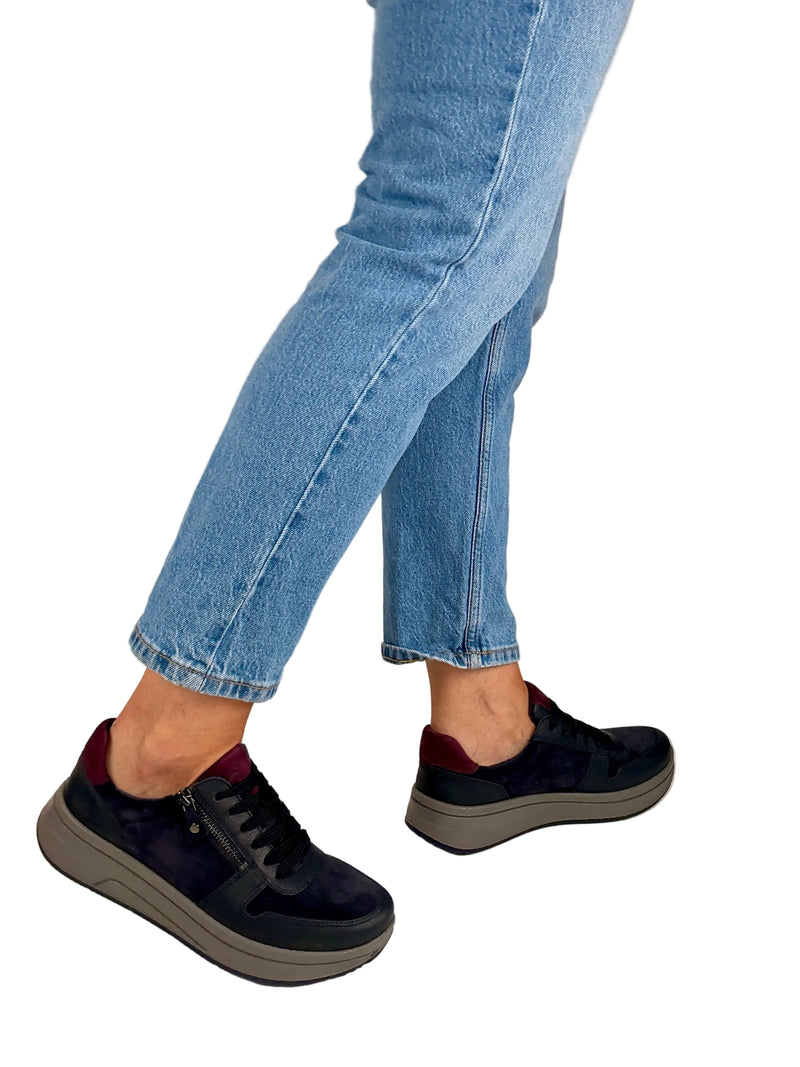 Load image into Gallery viewer, wide fitting casual shoes for women
