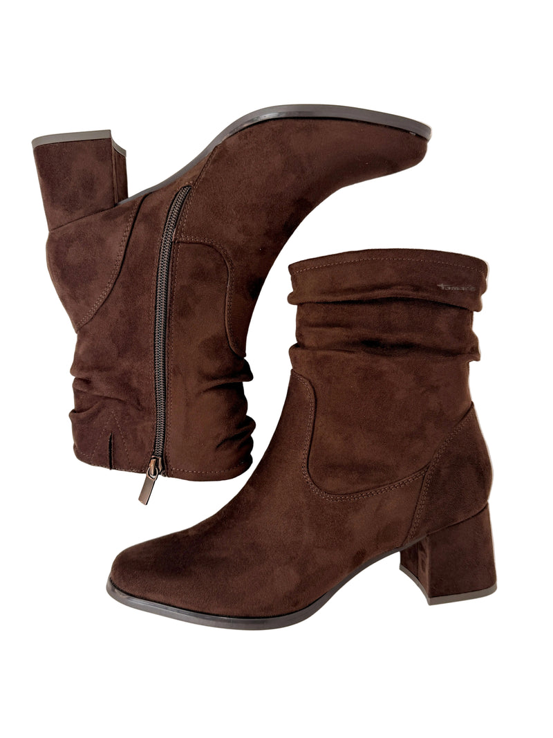 Load image into Gallery viewer, brown suede block heel boots
