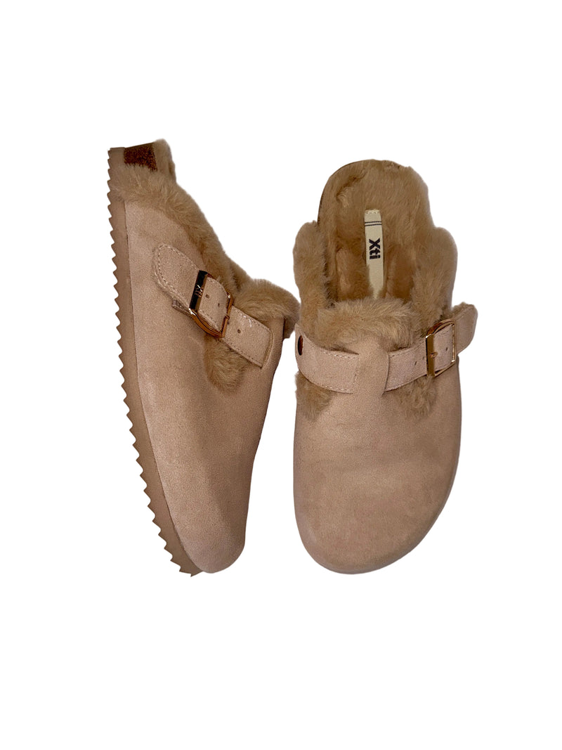 Load image into Gallery viewer, XTI slippers 146303
