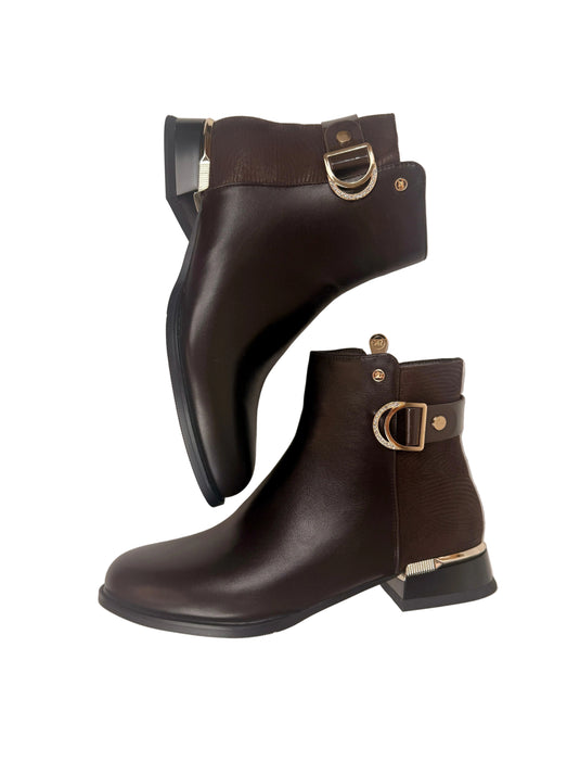 brown boots