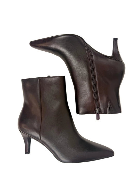 high heeled boots