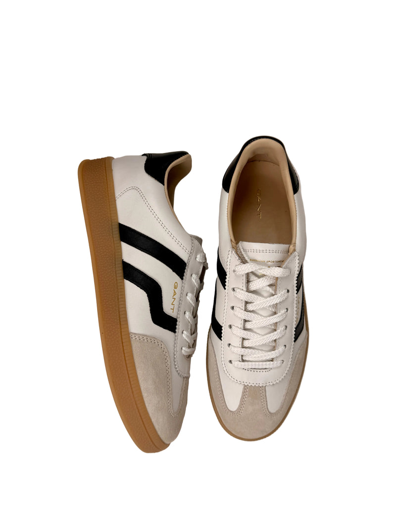 Load image into Gallery viewer, white gant trainers
