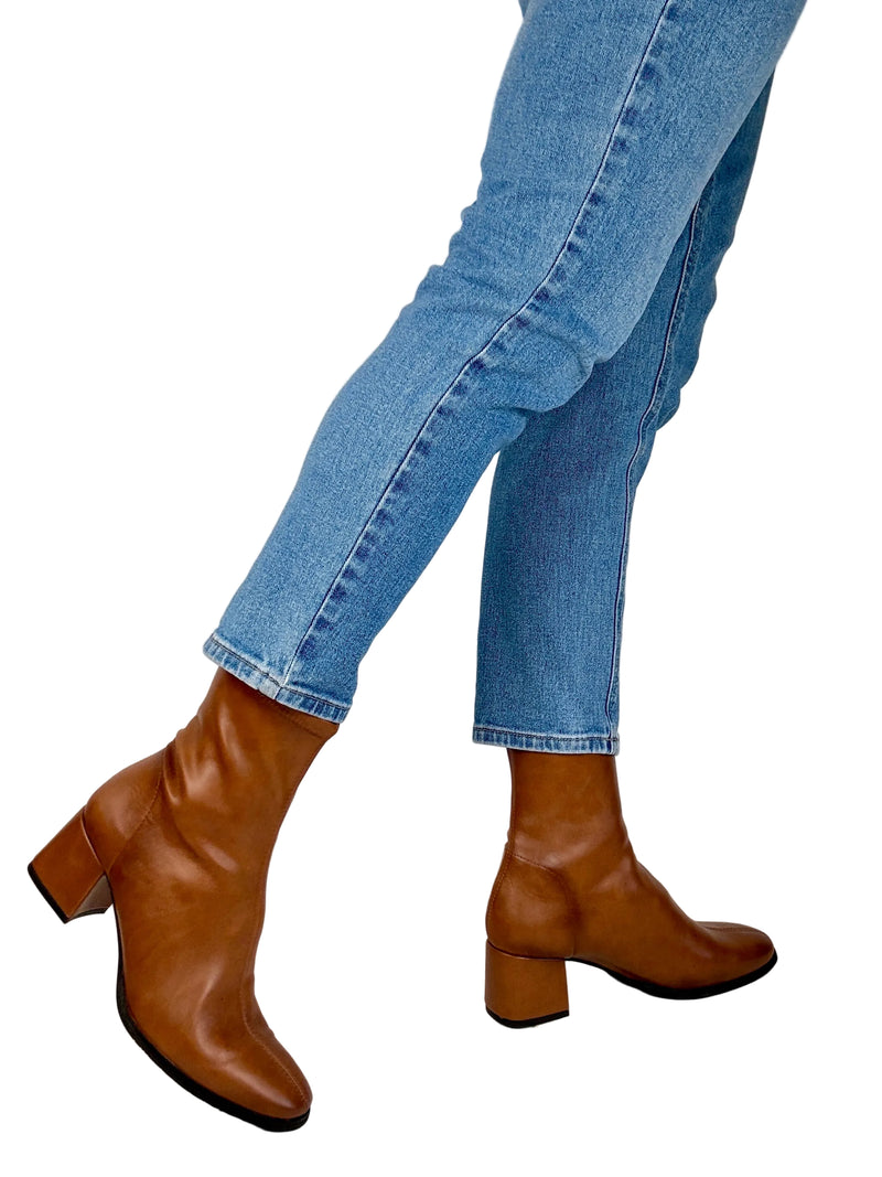 Load image into Gallery viewer, miss elastic cork
