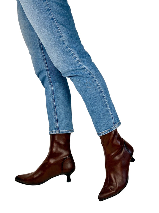 kitten heel miss elastic boots