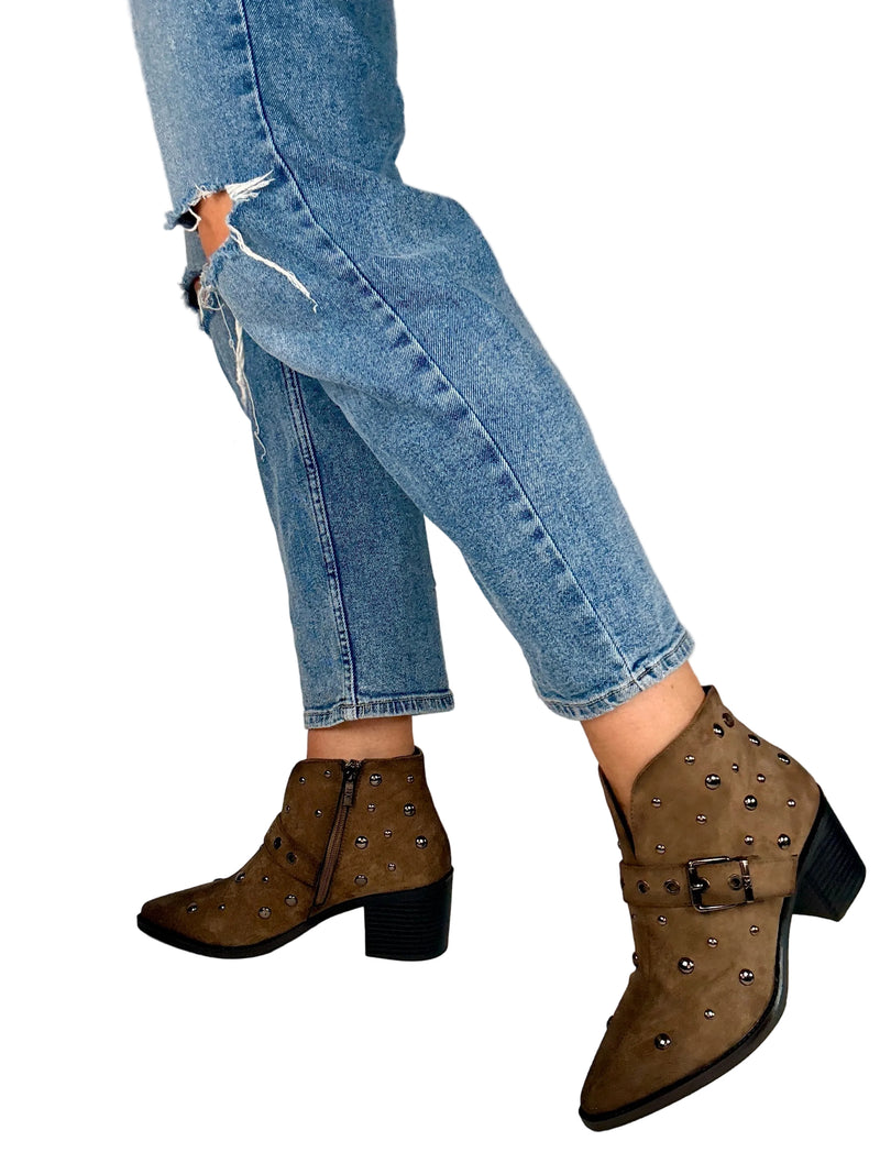 Load image into Gallery viewer, studded womens boots
