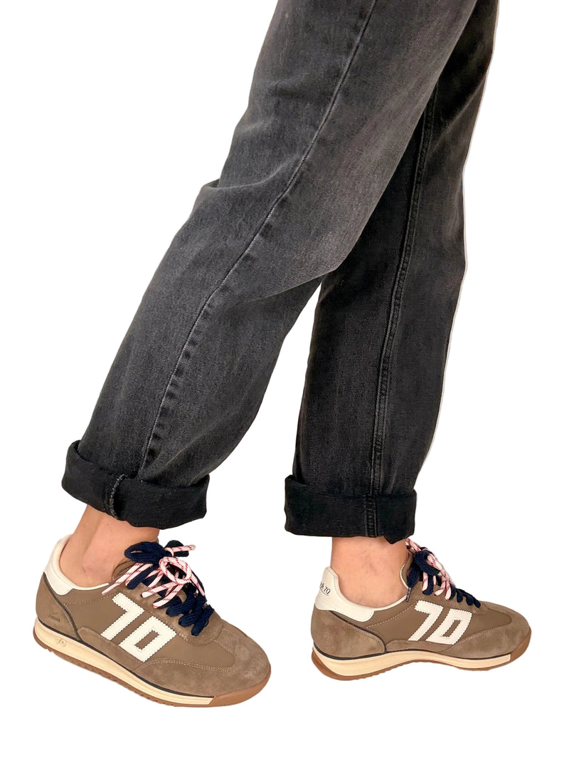 Load image into Gallery viewer, Back 70 108009 Women's Jogger Trainers
