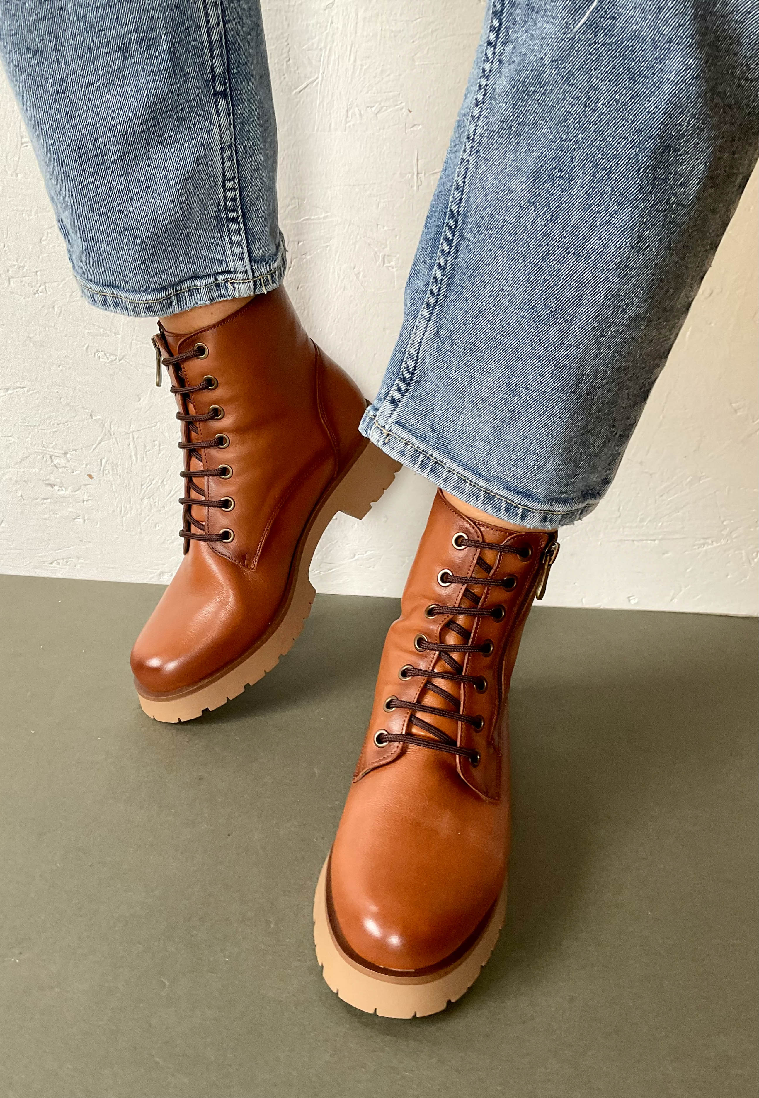 brown lace up boots for women