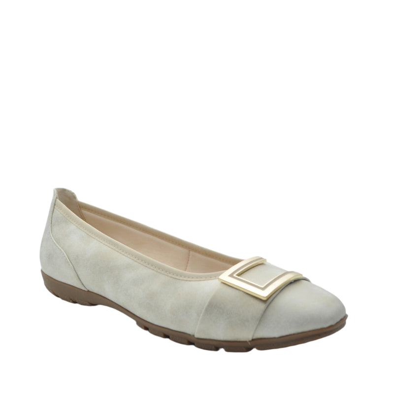 Load image into Gallery viewer, beige pump shoes

