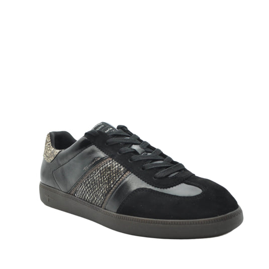 black flat trainers