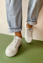 Load image into Gallery viewer, white leather trainers