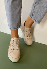 Load image into Gallery viewer, ladies beige fashion shoes